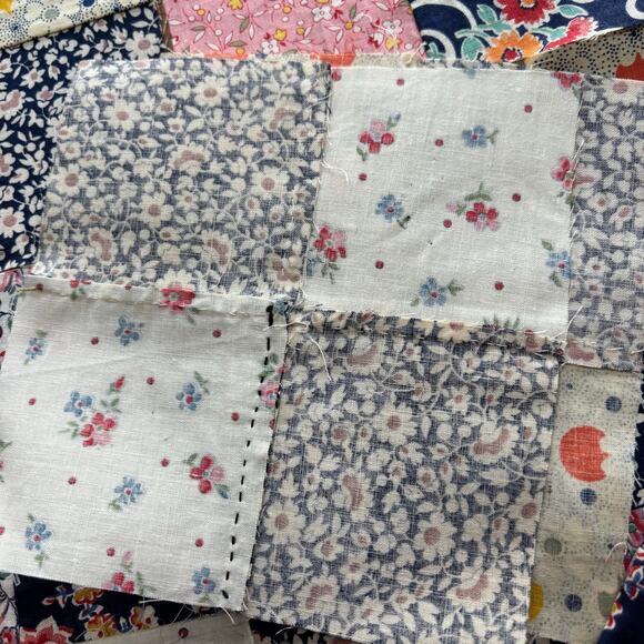 Vintage four patch quilt blocks hand pieced & sewn (21) navy pink gray florals - Picture 7 of 9